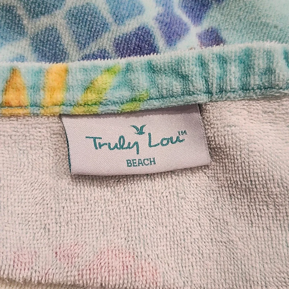 Truly Lou oversized beach